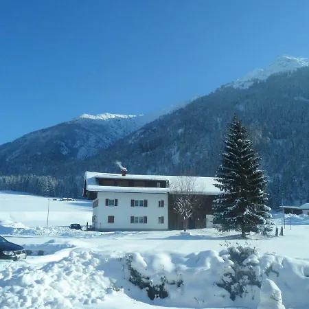 Homestay Haus Strobl