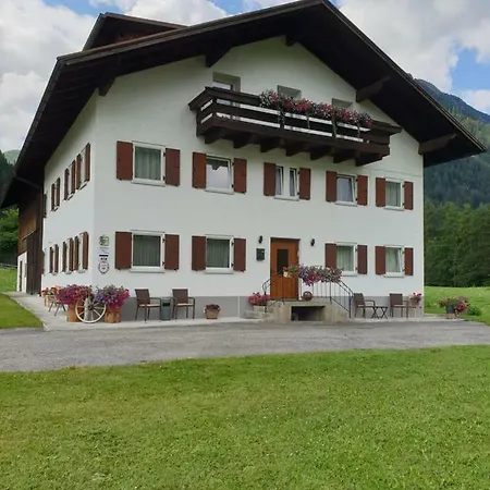 Homestay Haus Strobl